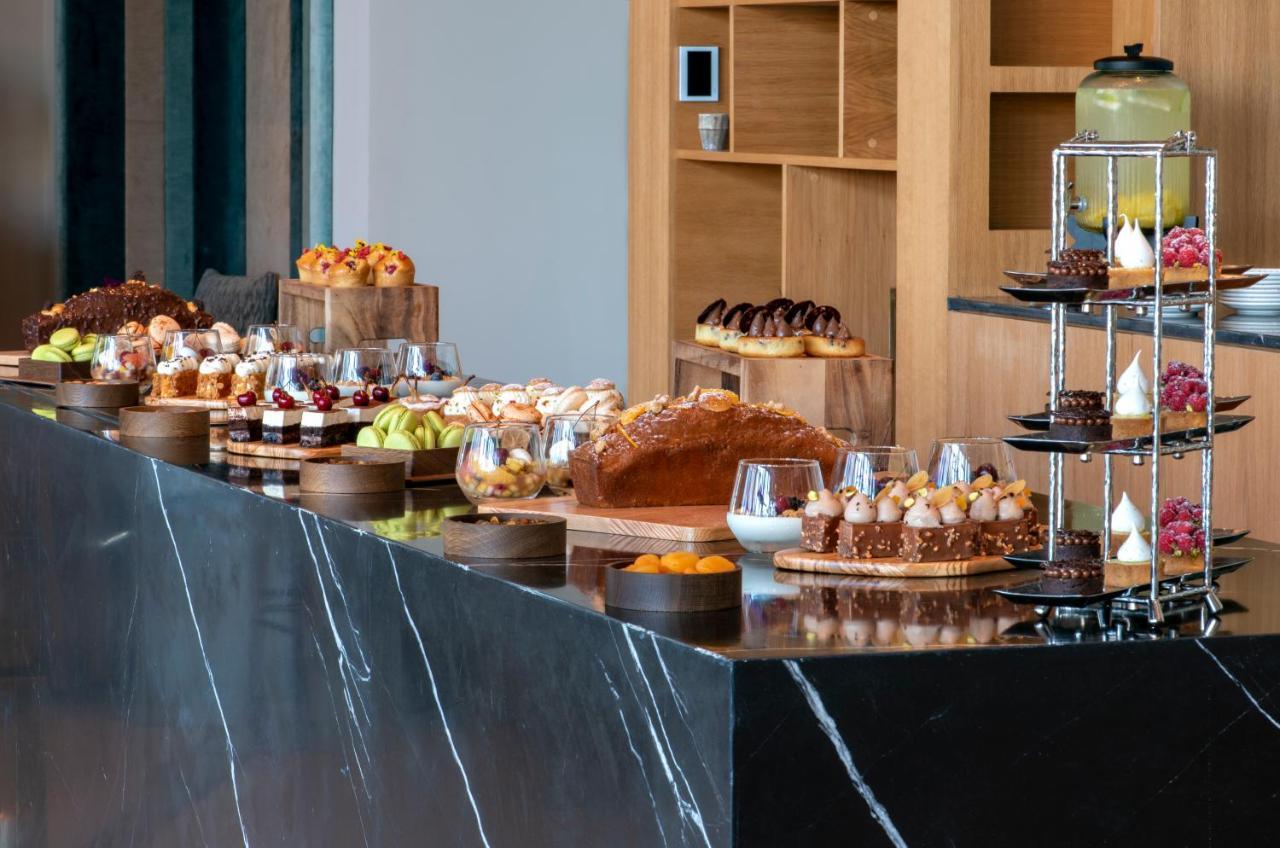 Hotel Hyatt Regency Taghazout Esterno foto A dessert buffet